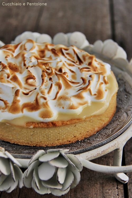 CROSTATA CON CREMA AL CURD DI LIMONE E MERINGA