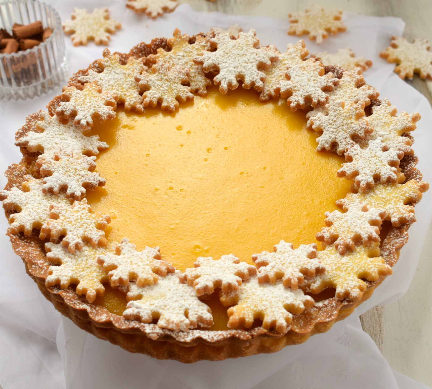 Crostata con crema alla cannella