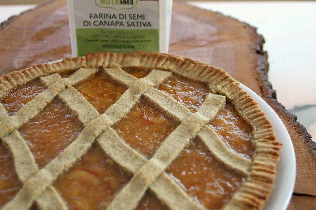 Crostata con farina di canapa