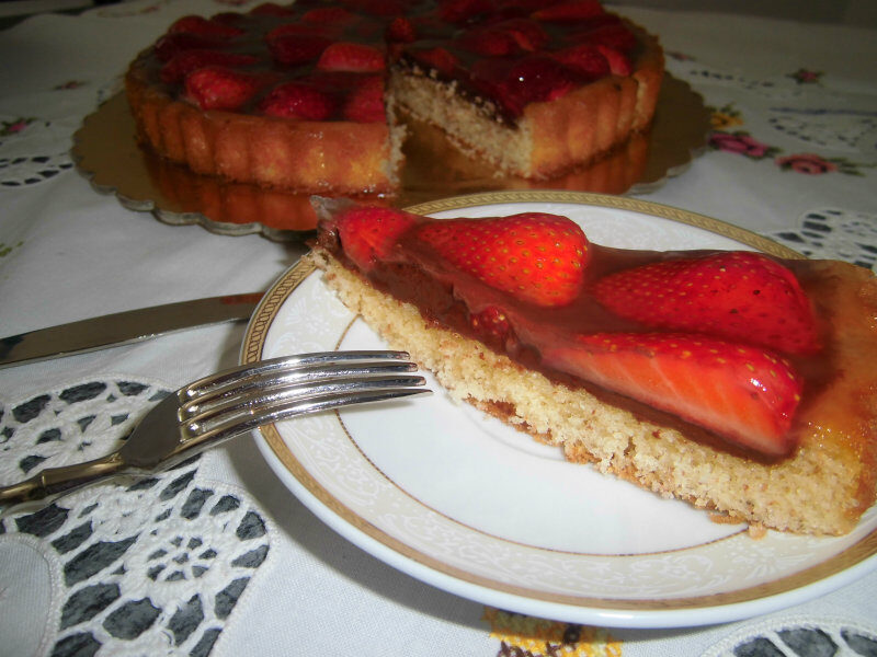 Crostata con fragole e nutella