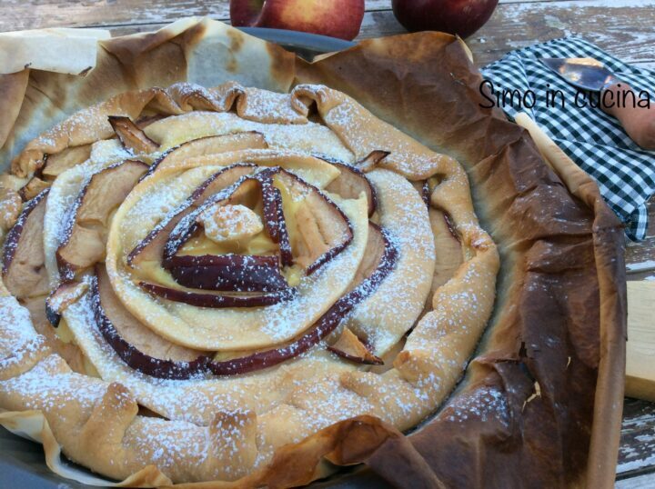 Crostata con  pasta brisee’ crema  pasticciera e mele