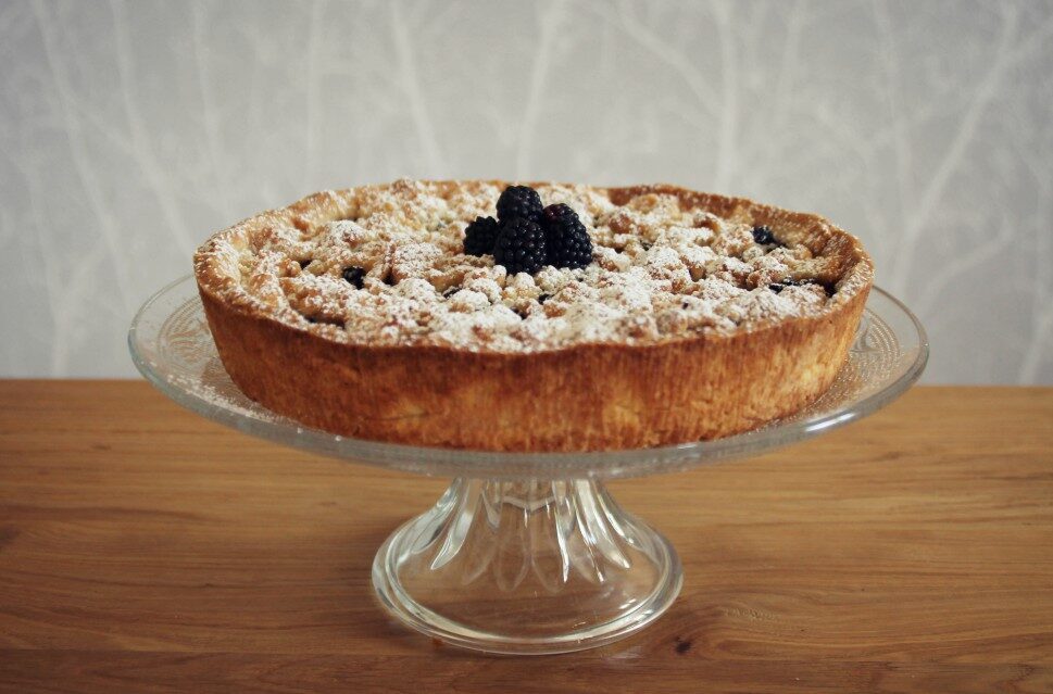 Crostata crumble di more