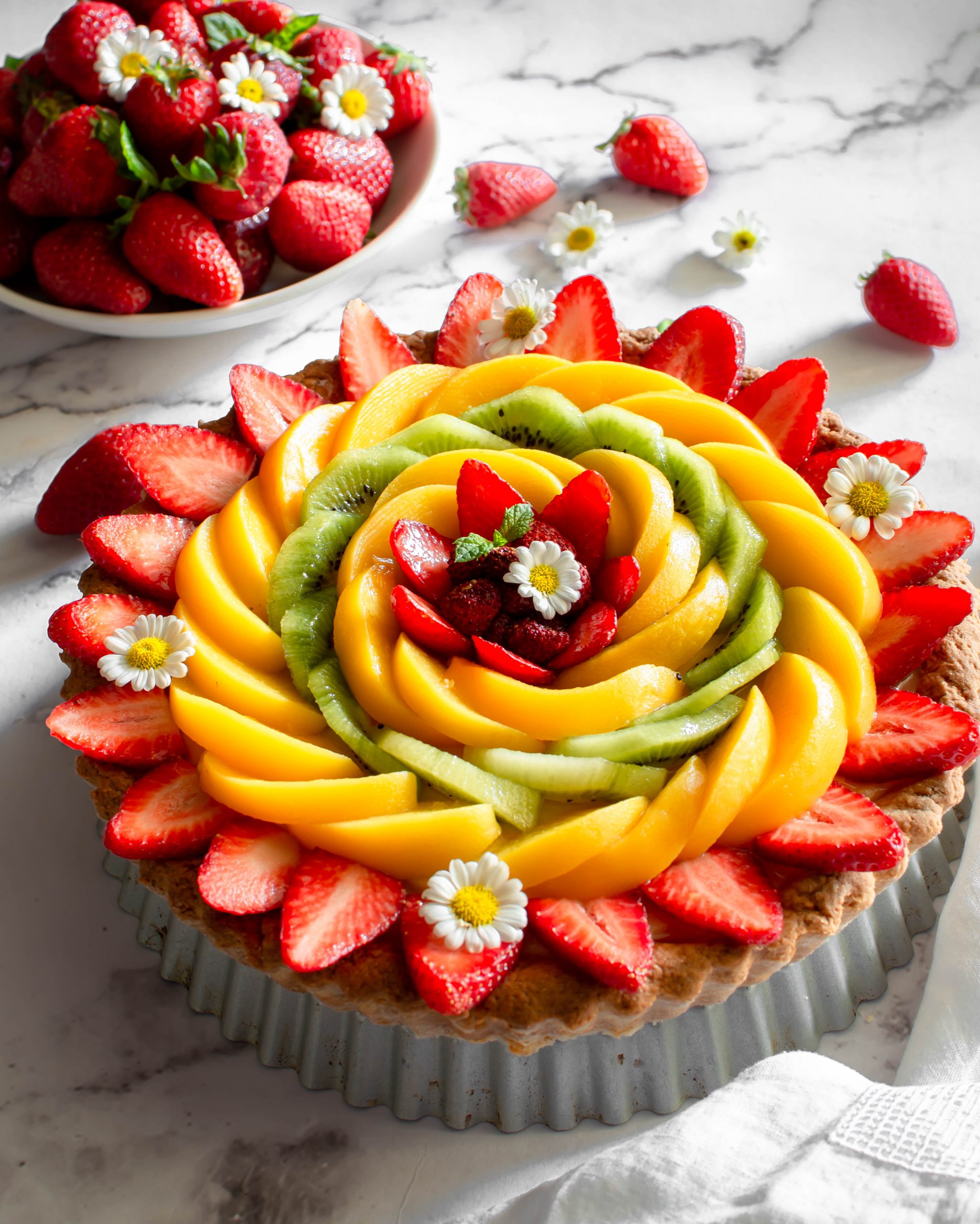 Crostata di frutta al miele con crema allo yogurt