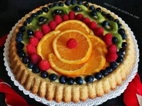 Crostata di frutta e crema