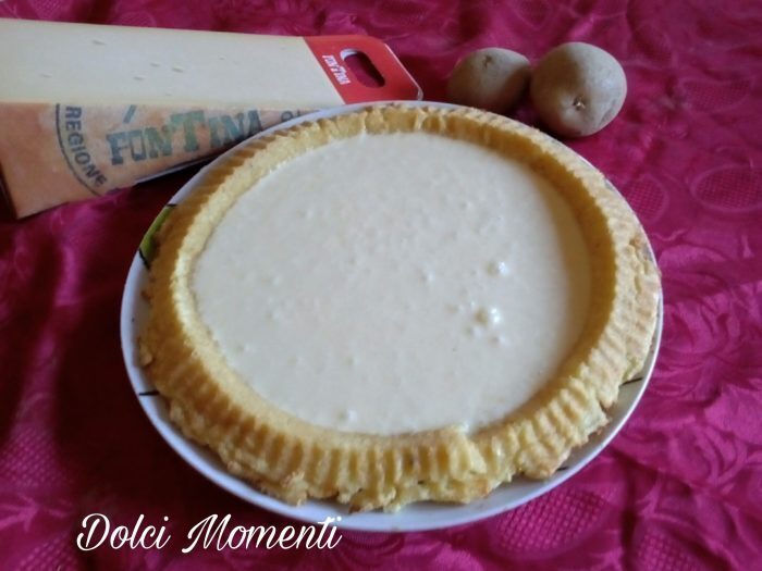 Crostata di patate con fonduta di fontina