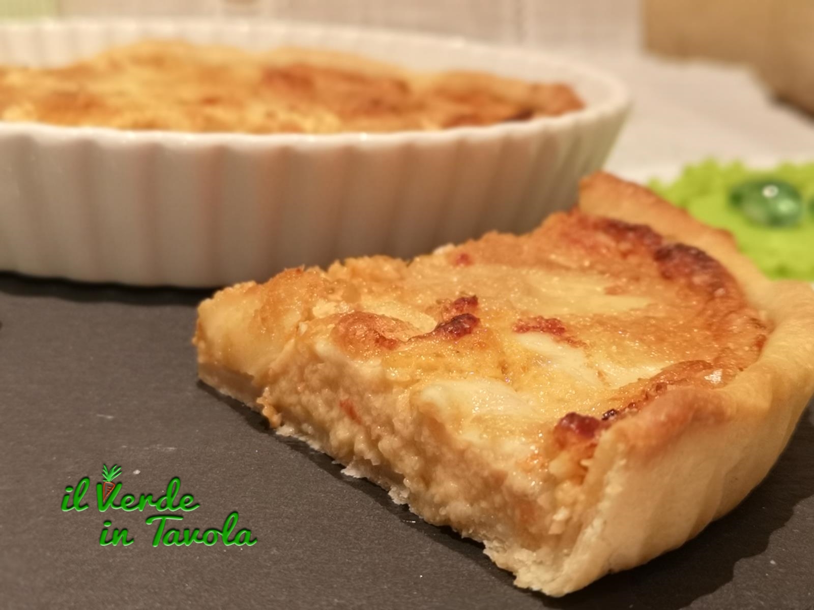 Crostata salata con pasta sfoglia vegan ripiena con cavolfiore e pesto rosso la ricetta