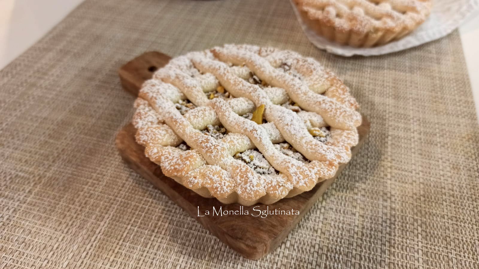 Crostatine al pistacchio con crema di nocciole