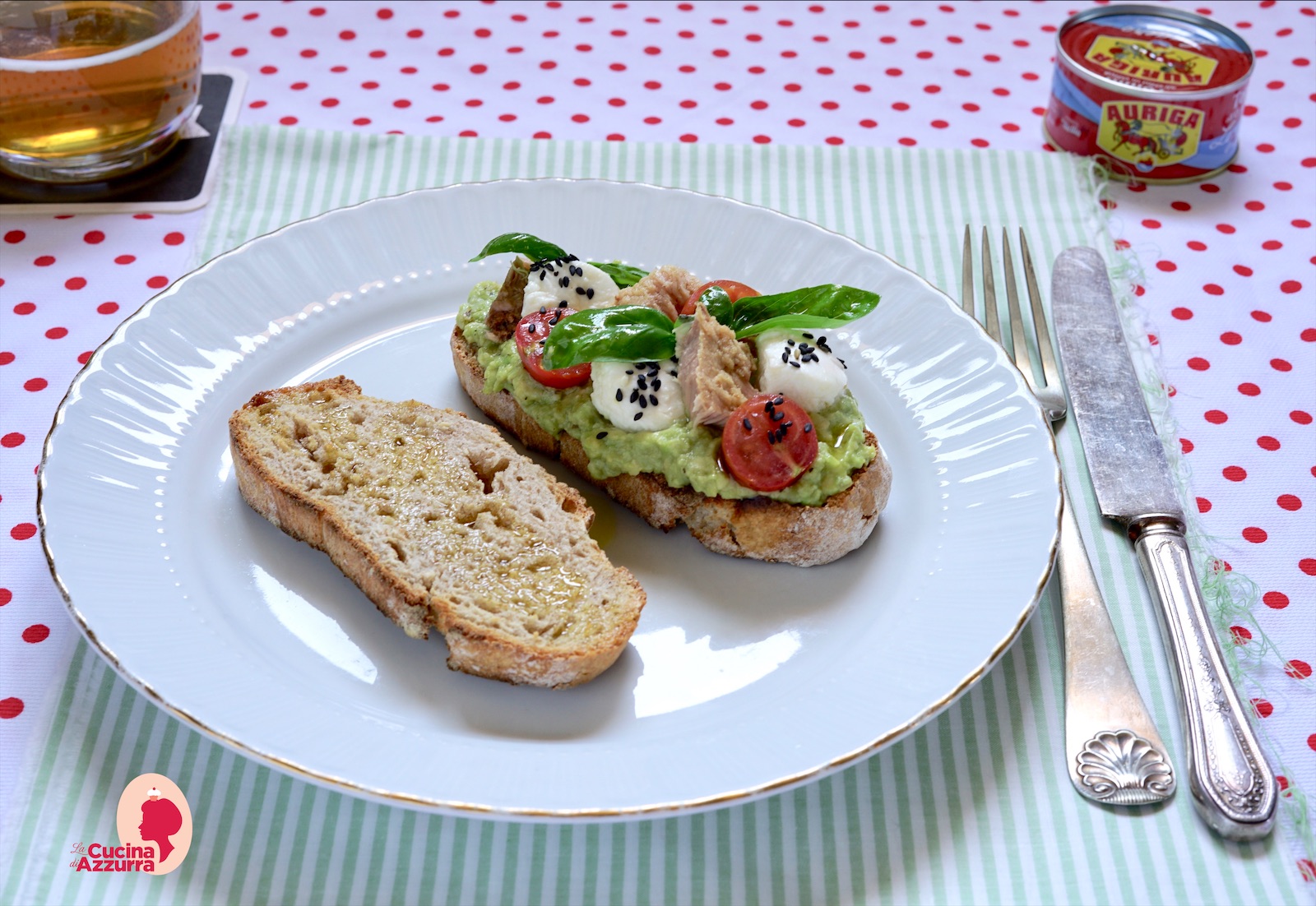 Crostone con guacamole, tonno e…