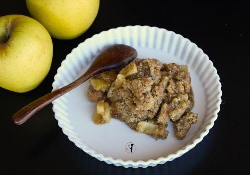 Crumble di mele in friggitrice ad aria, senza uova e senza derivati del latte