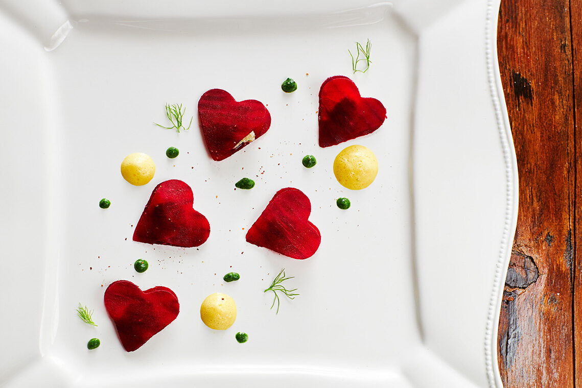 Cuori di barbabietola con spinaci e zafferano