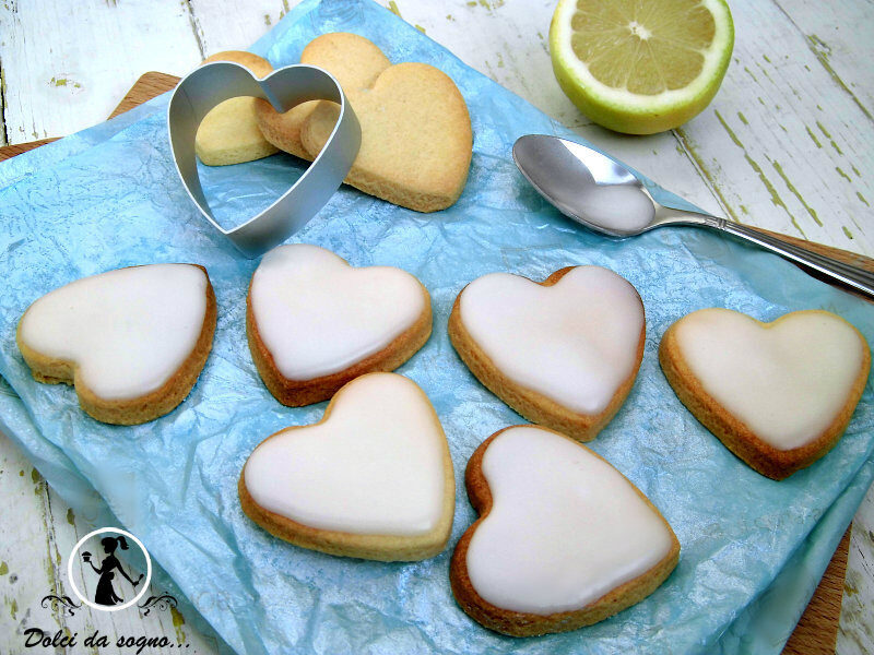 Cuoricini glassati al limone
