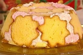 Cupola di pandoro e gelato di anna moroni