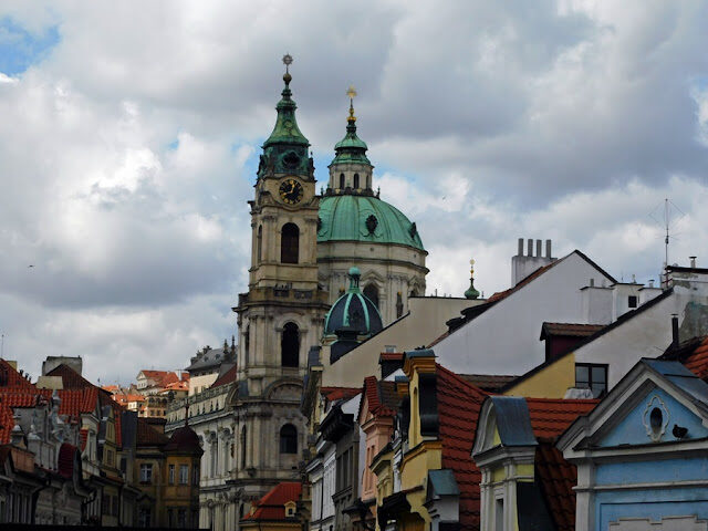 Dai tetti di praga al ciambellone alle mandorle