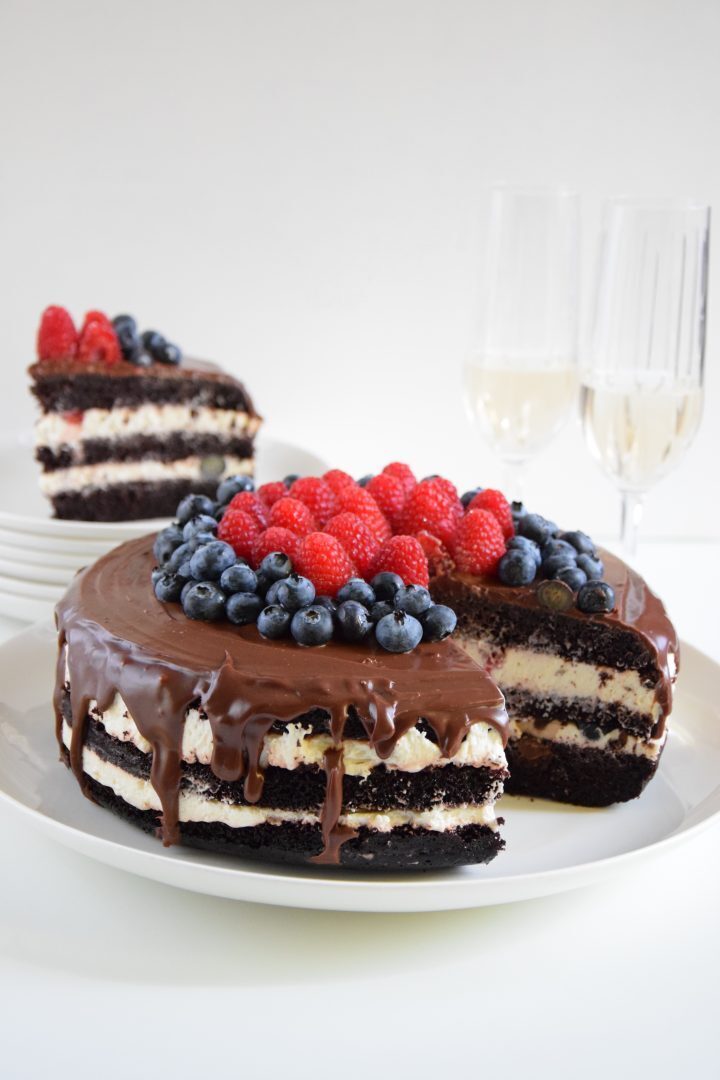 Devil’s food cake ai frutti di bosco