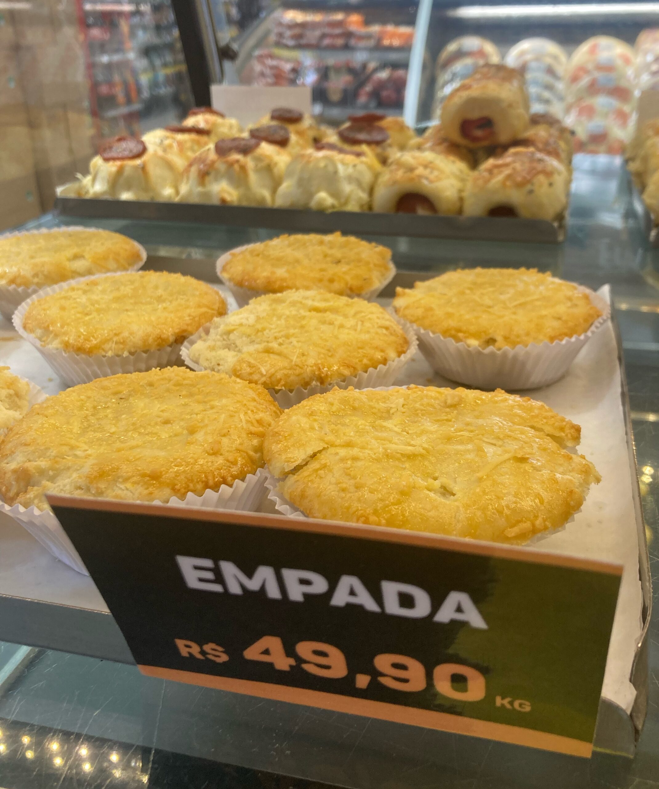 Esfirra e empada (brasile)