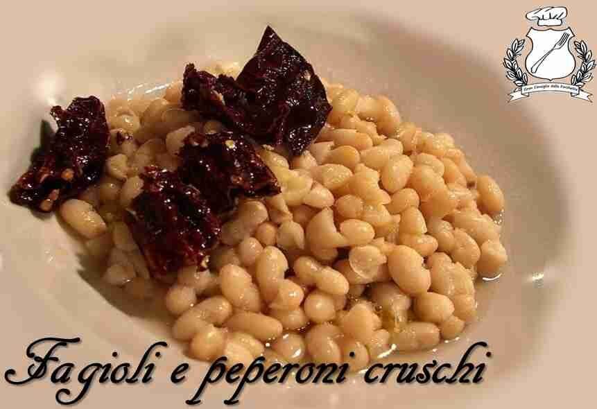 Fagioli e peperoni cruschi
