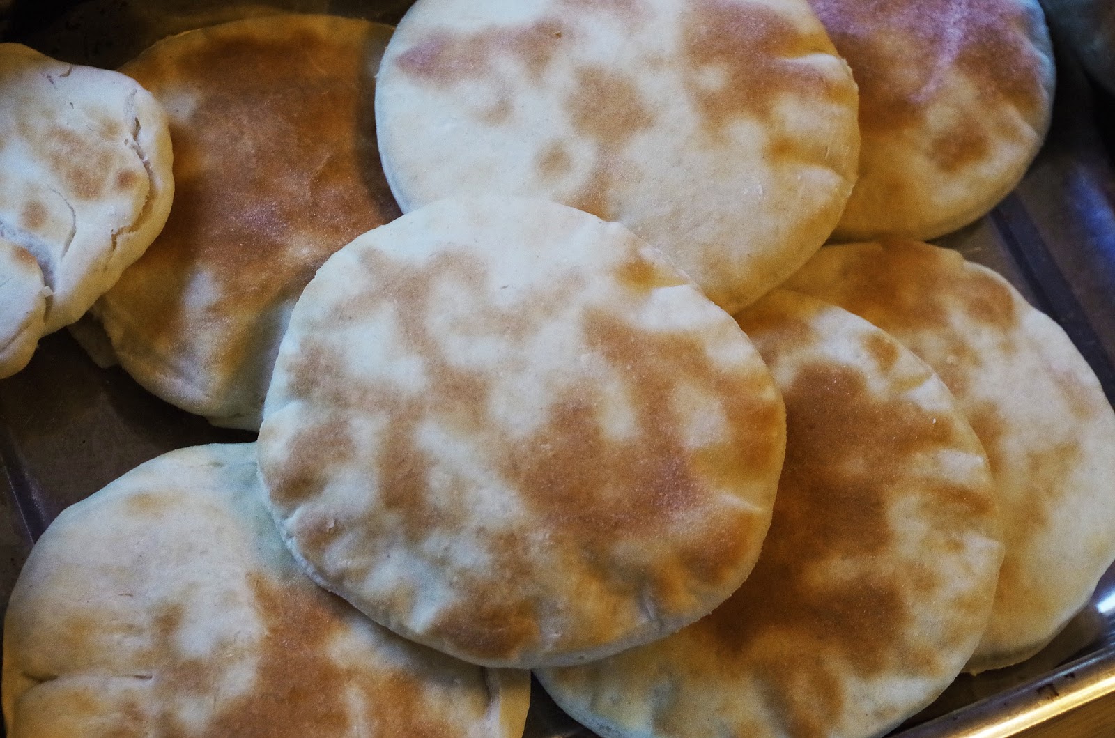 Falafel israeliani e salse mediorientali