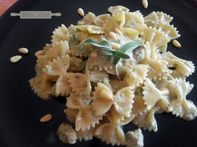 Farfalle con pesto di salvia