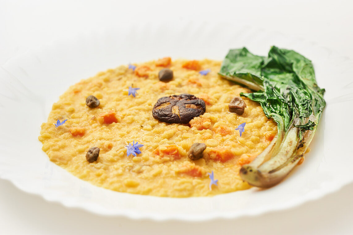 Fave in umido al profumo mediterraneo