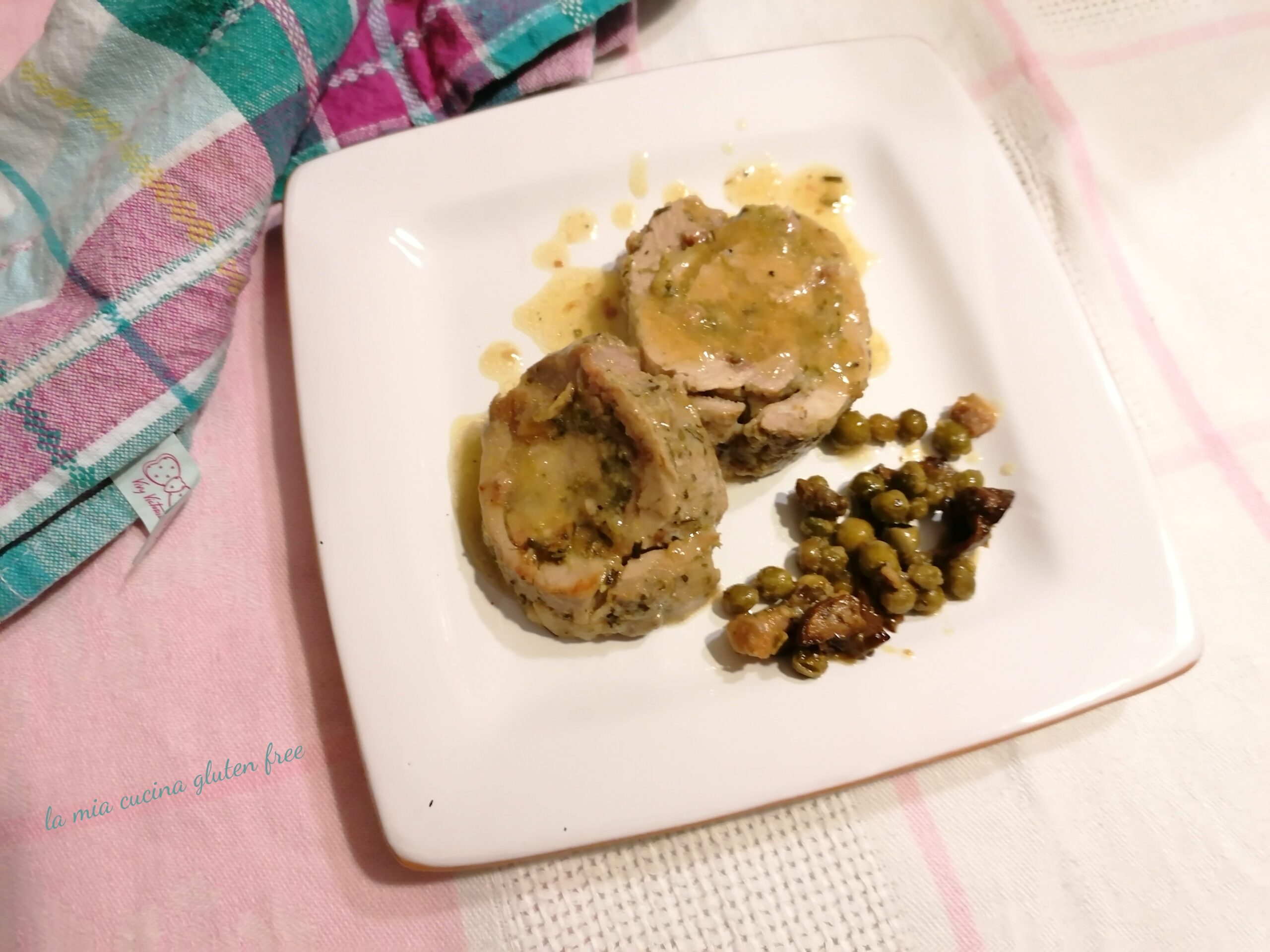 Filetto di maiale ripieno al forno