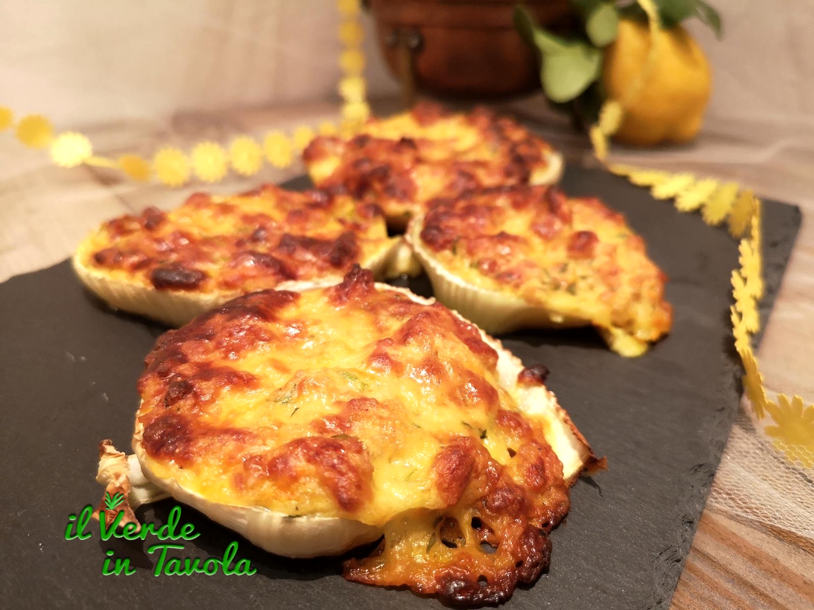 Finocchi gratinati con curcuma e limone la ricetta