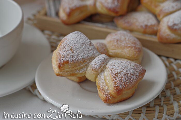 Fiocchi di brioche allo yogurt