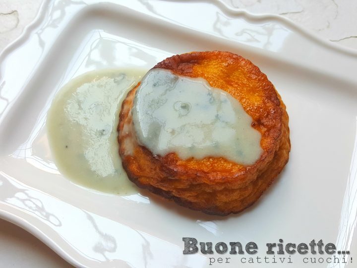 Flan di zucca con salsa al gorgonzola