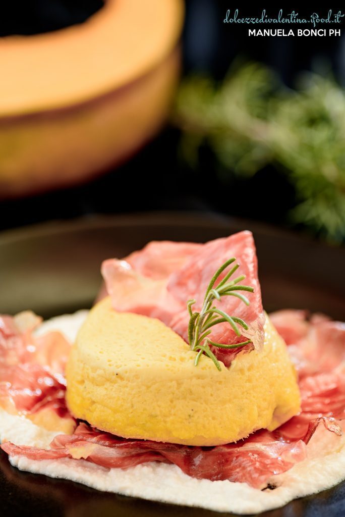 Flan di zucca con speck croccante