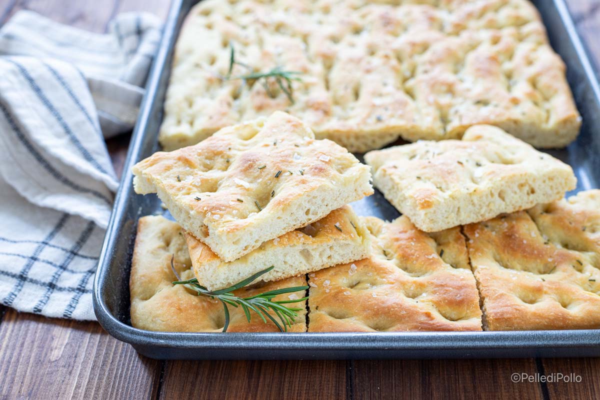 Focaccia con fiocchi di patate