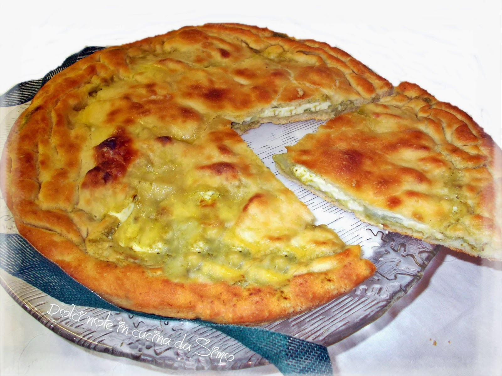 Focaccia farcita con pesto patate e stracchino