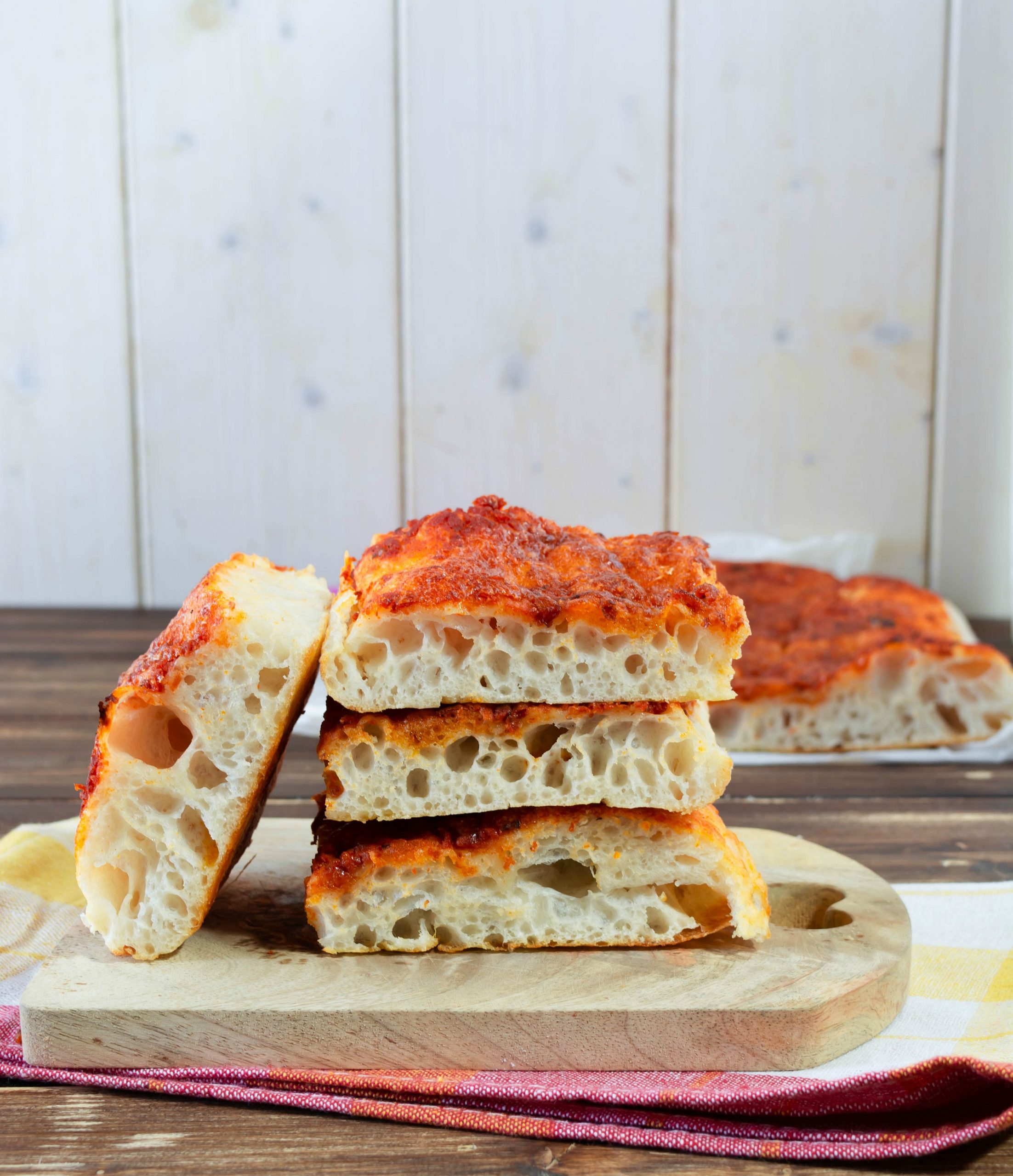 Focaccia soffice con patata cruda