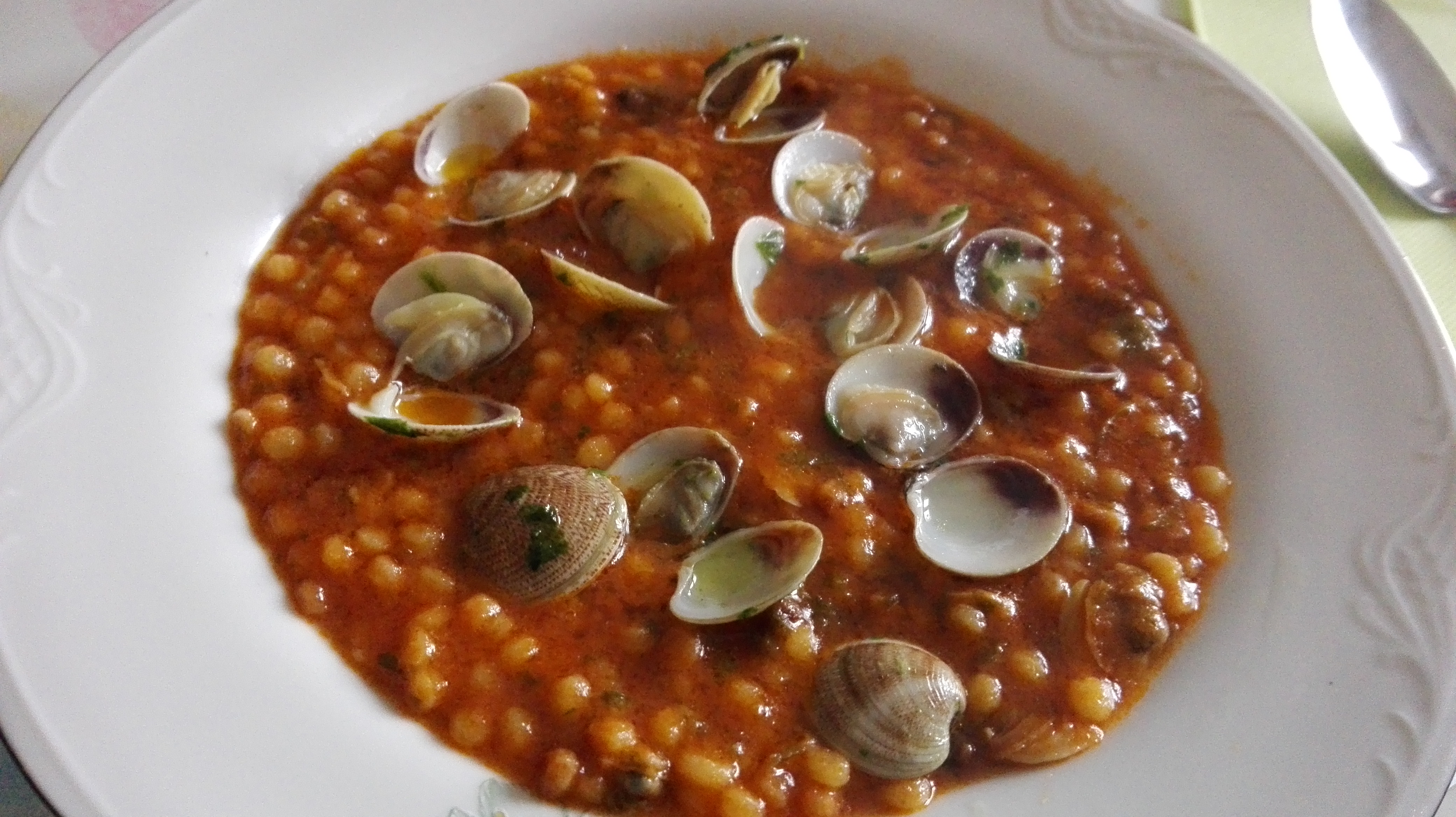 Fregola con le vongole