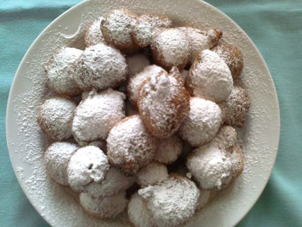 Fritole tipico dolce carnevalesco veneziano