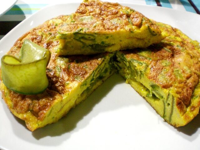 Frittata con baccelli di fave novelle