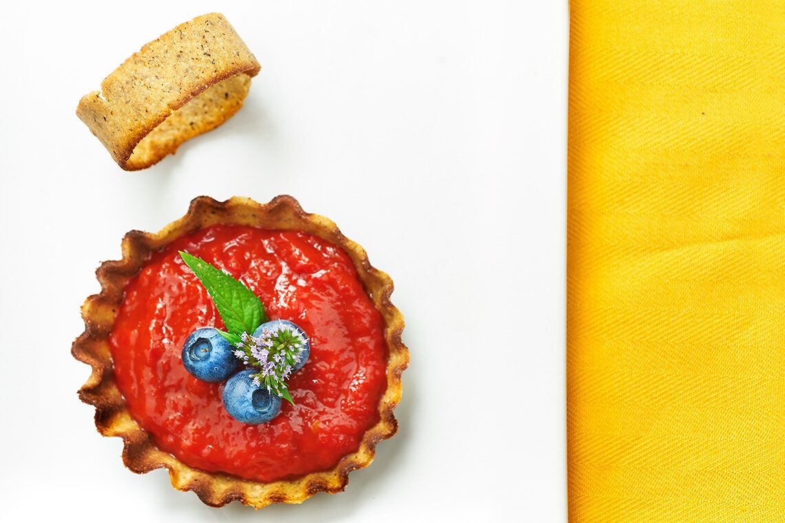 Frolla di ceci con crema pasticcera al peperone