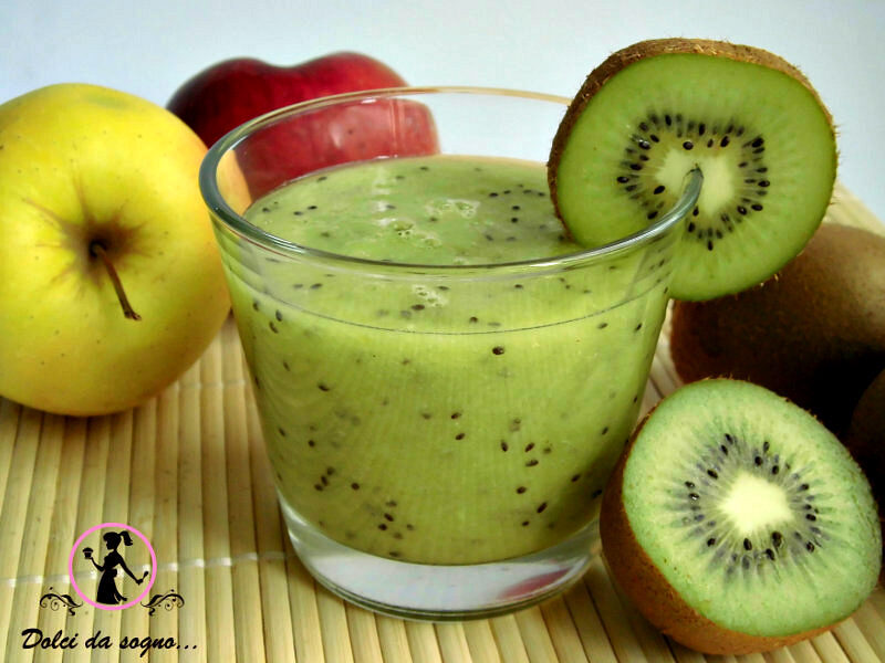 Frullato di mela e kiwi