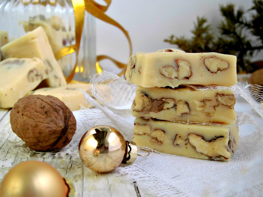 Fudge al cioccolato bianco e noci