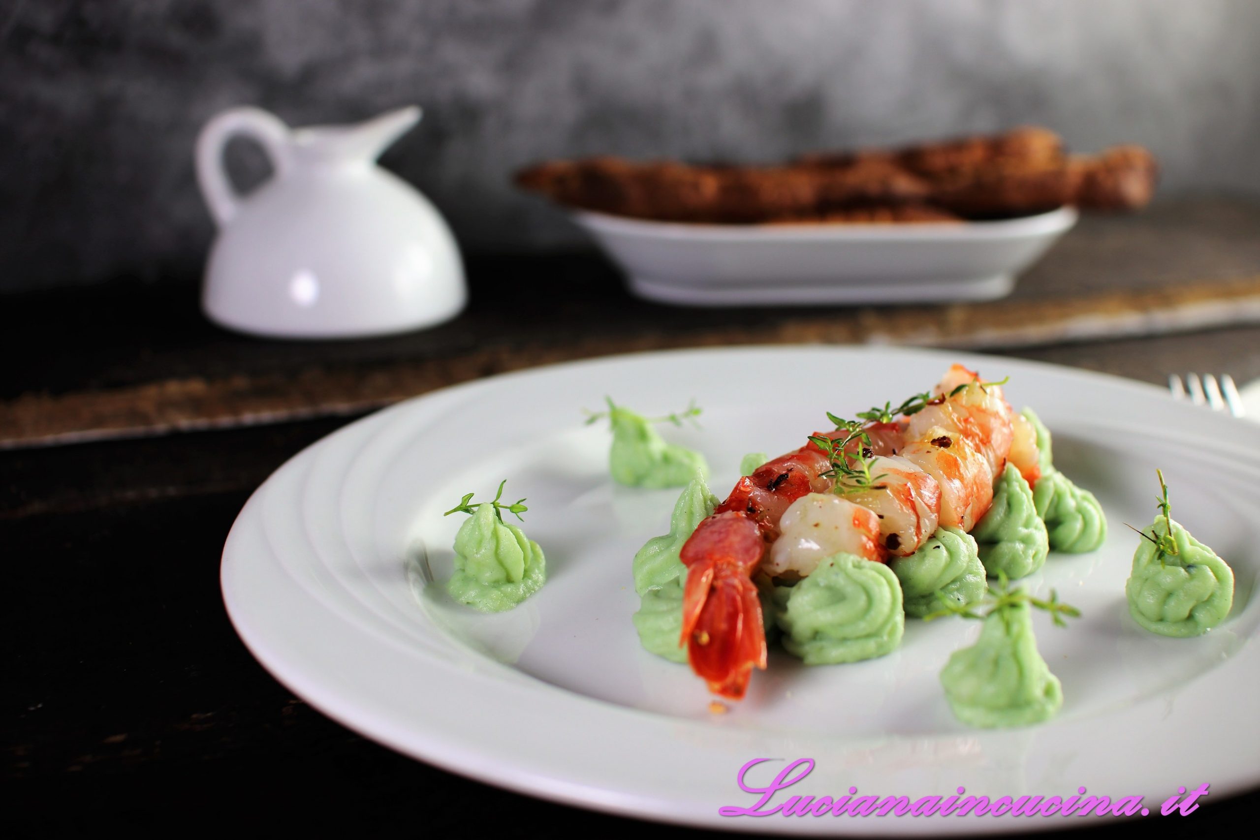 Gamberi con purè alla spirulina