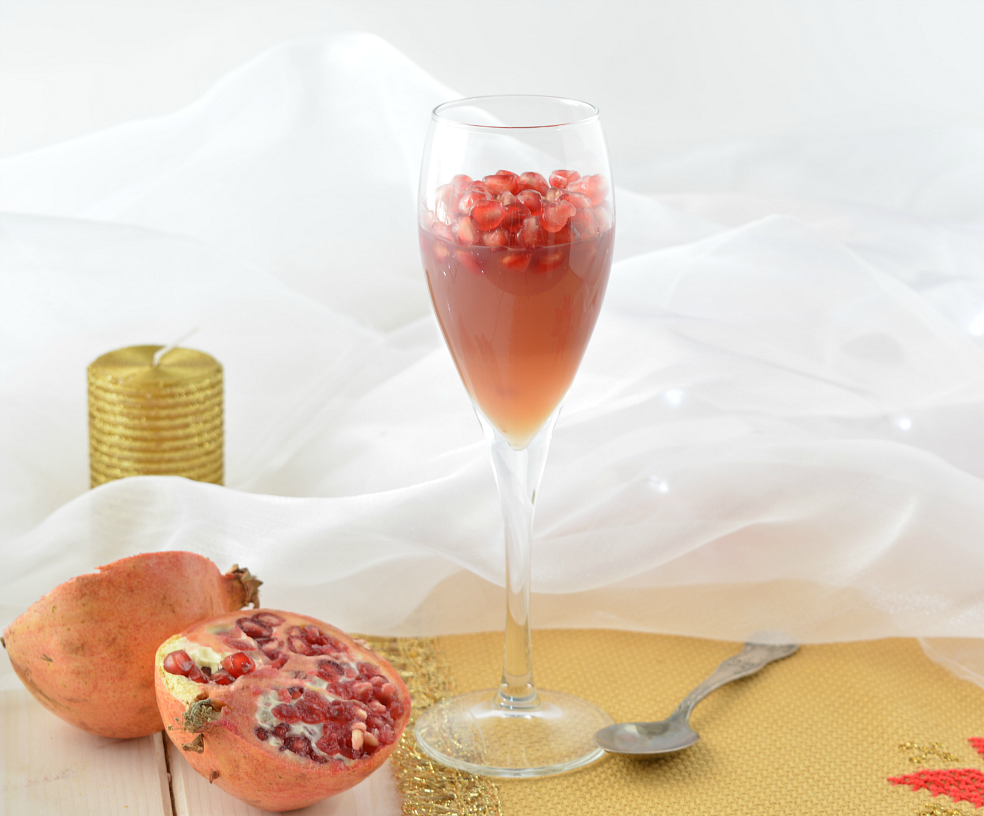 Gelatina di prosecco al melograno