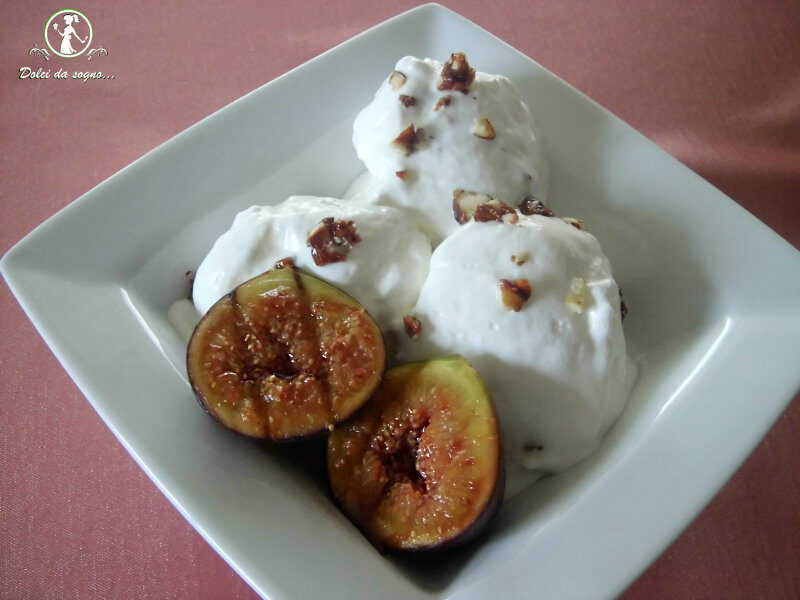 Gelato al latte di mandorla e fichi grigliati