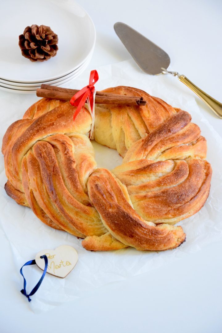 Ghirlanda dolce alla cannella