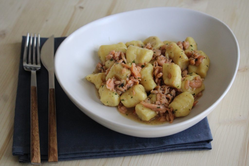 Gnocchi al salmone e birra ambrata nordica