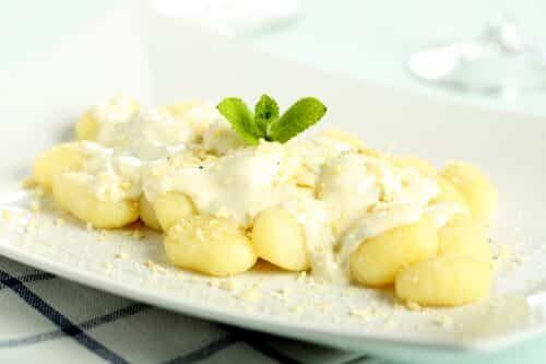 Gnocchi di patate e semola ai quattro formaggi