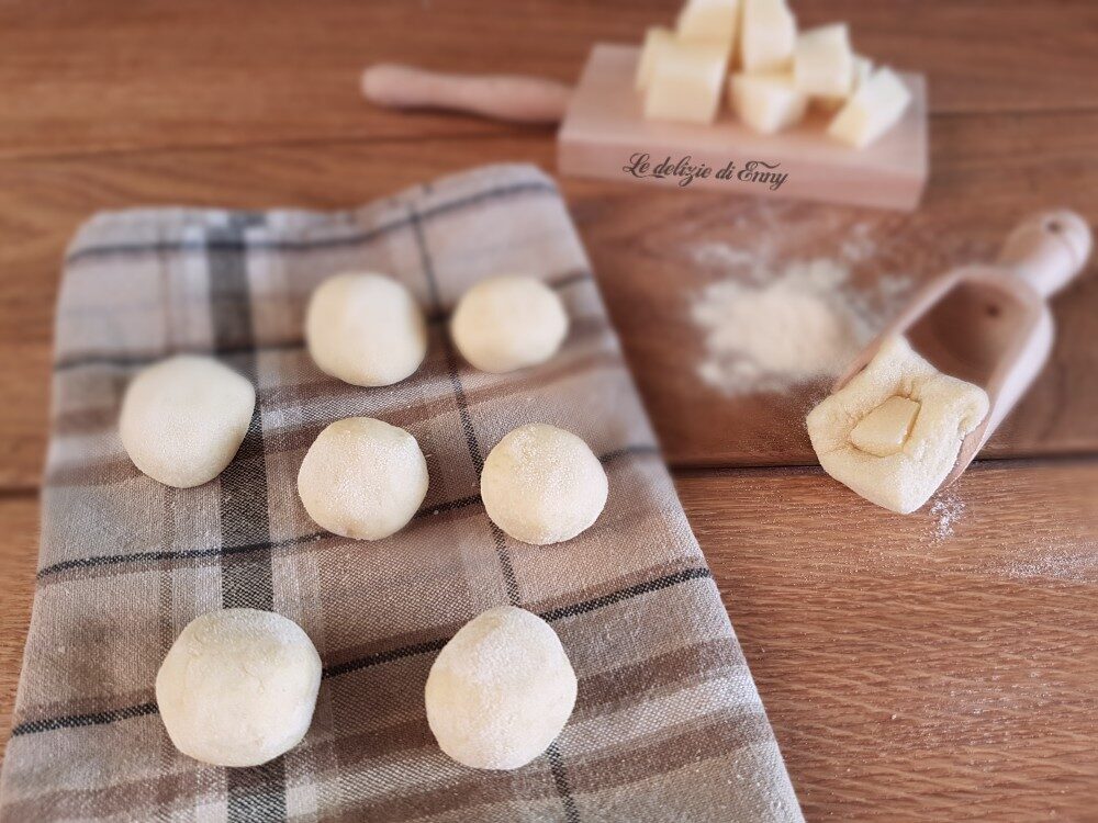 Gnocchi di patate ripieni di formaggio