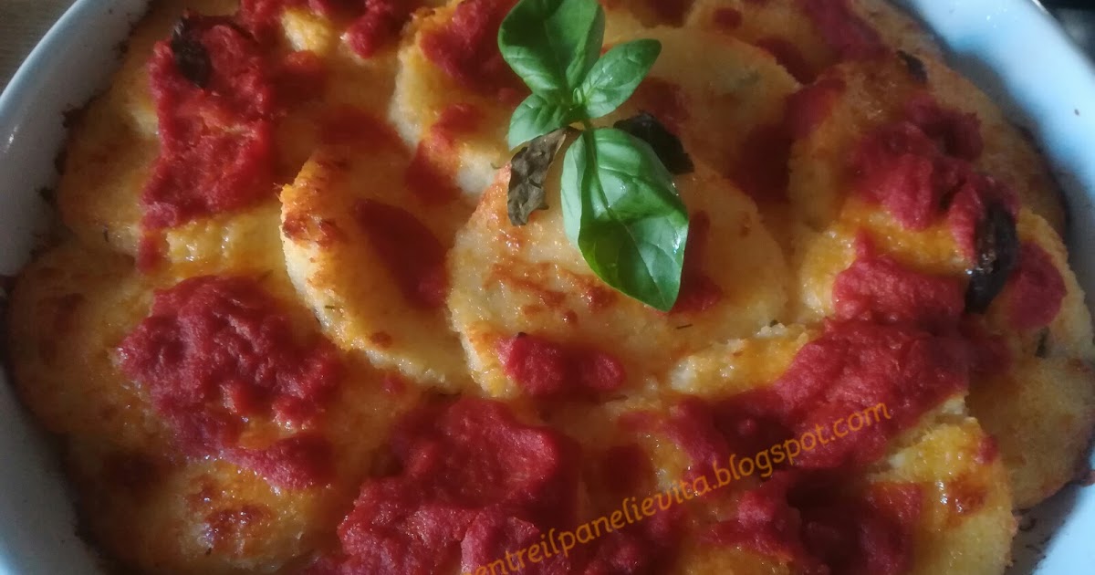 Gnocchi di semolino al sugo