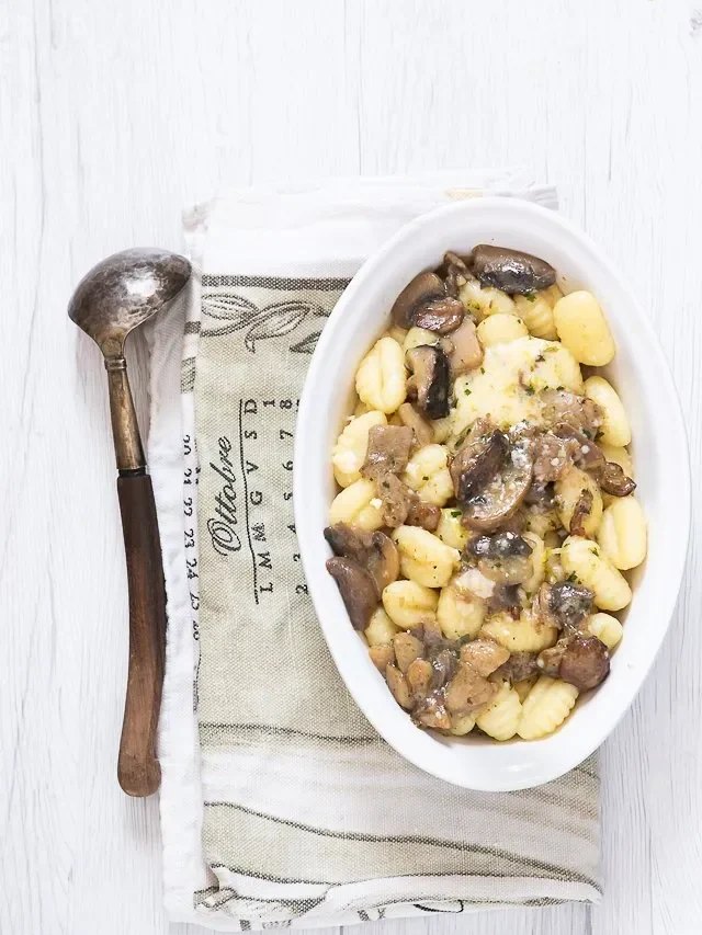 Gnocchi funghi e stracchino: avvolgenti e saporiti!