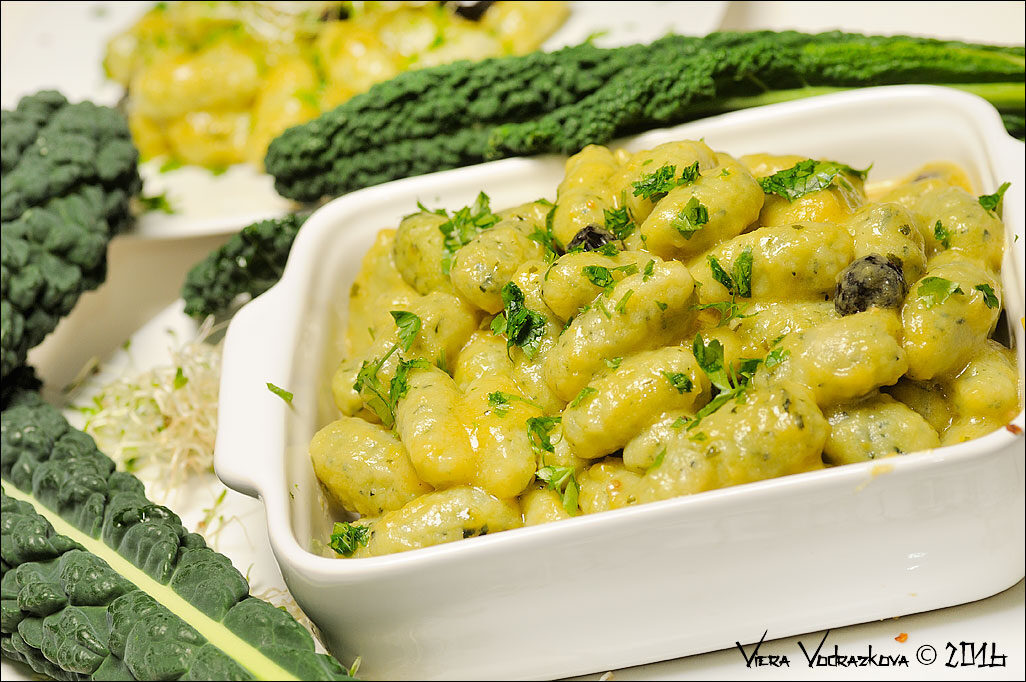 Gnocchi incavolati neri