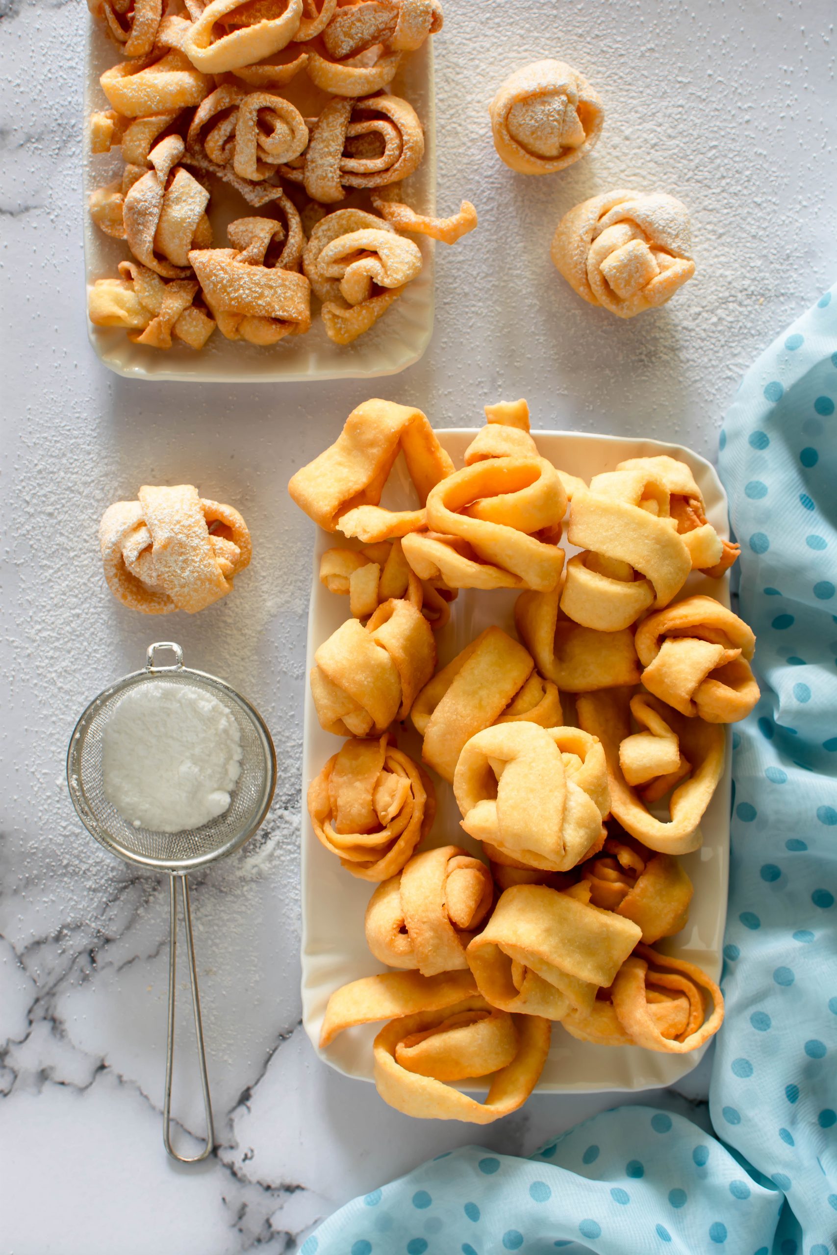 Gomitoli di carnevale al cocco