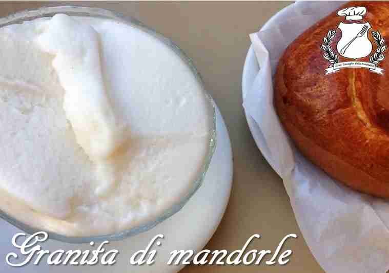 Granita di mandorle