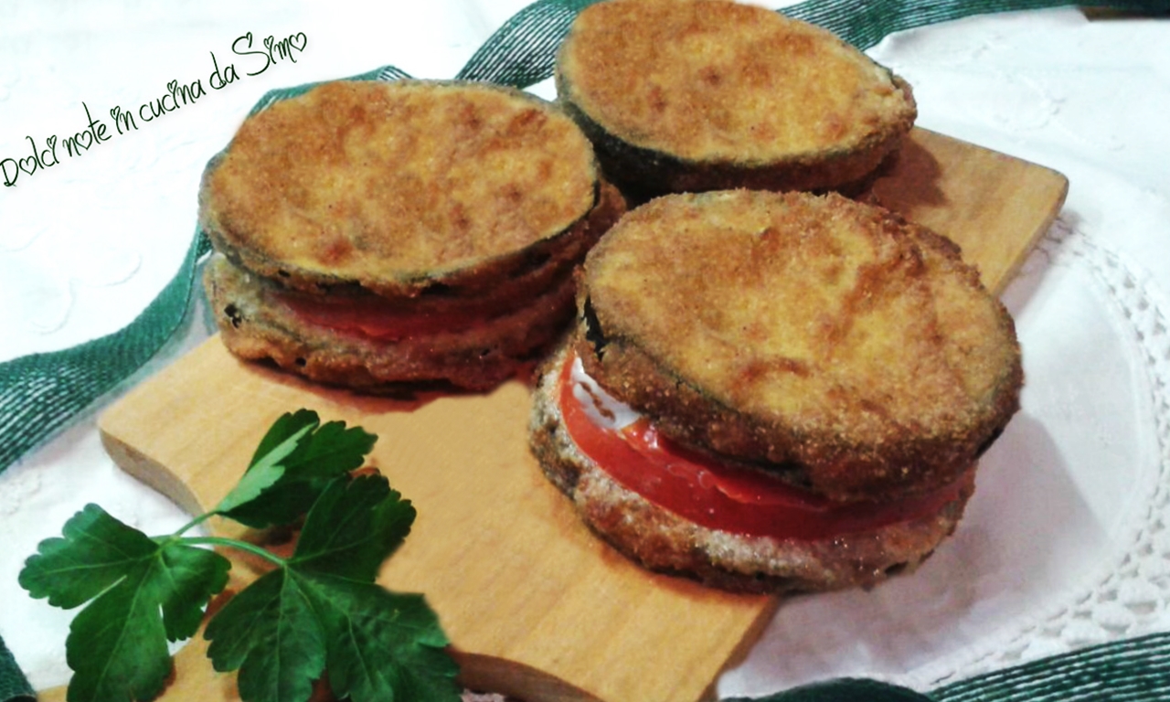 Hamburger di melanzane farciti